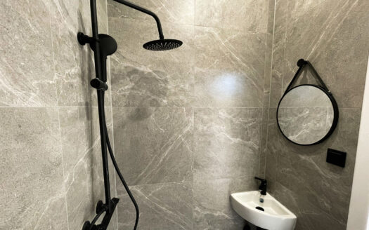 accommodation 52-7 | Renovated apartment with fine finishes in the city center.