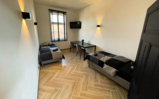 accommodation 52-7 | Renovated apartment with fine finishes in the city center.