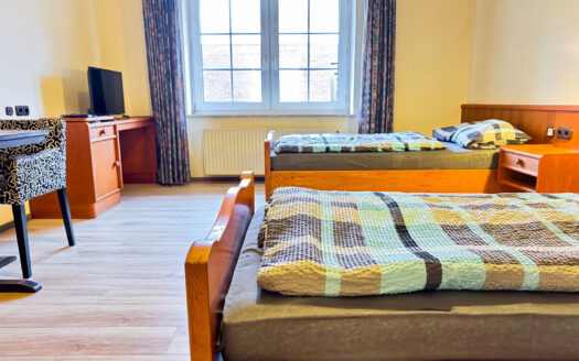 Accommodation 33- 6