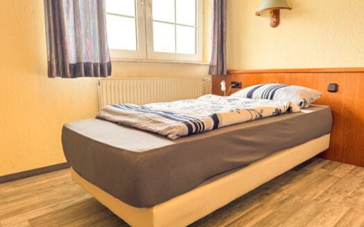 Accommodation 33-15