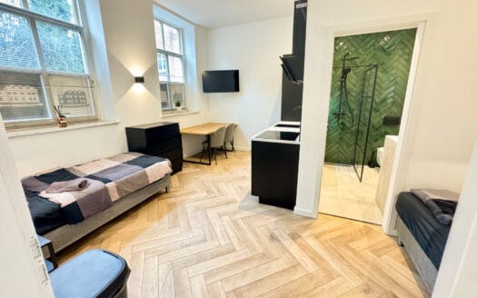 Accommodation 52-1
